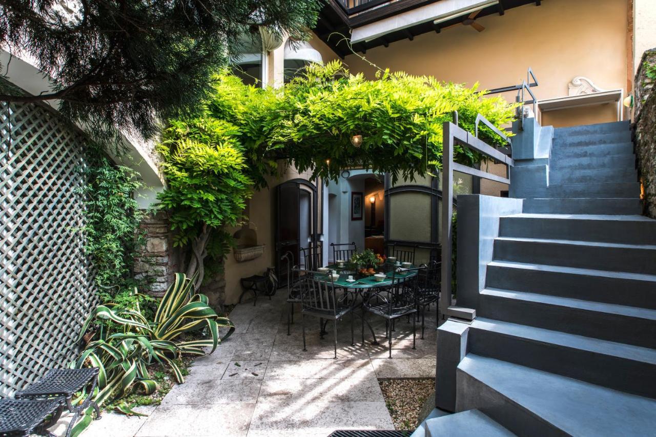 Villa Glicine Gardone Riviera Bagian luar foto